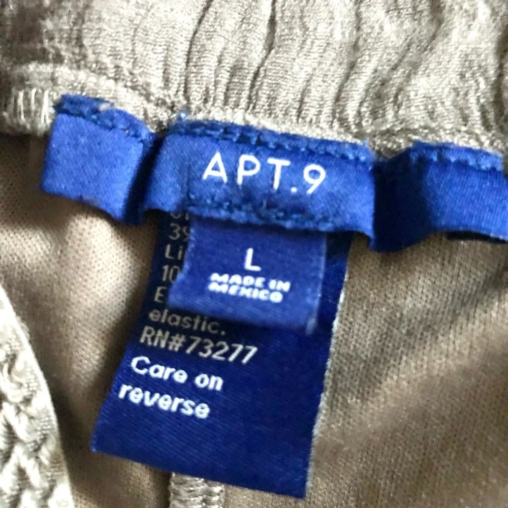 NWOT APT 9  Lightweight Wide-Leg Pants - Light Gray